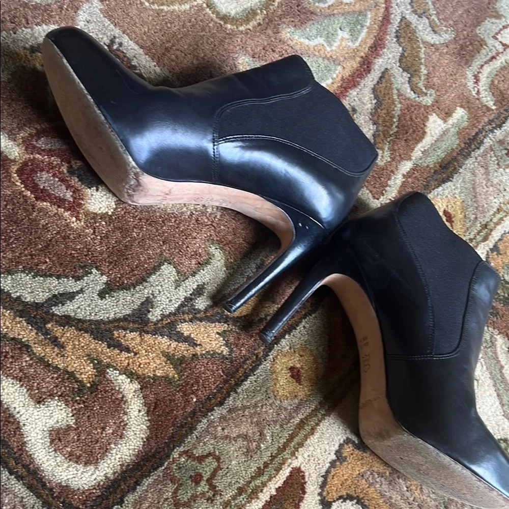 Via Spiga Black Ankle Booties with Polished Leather - Picture 2 of 4